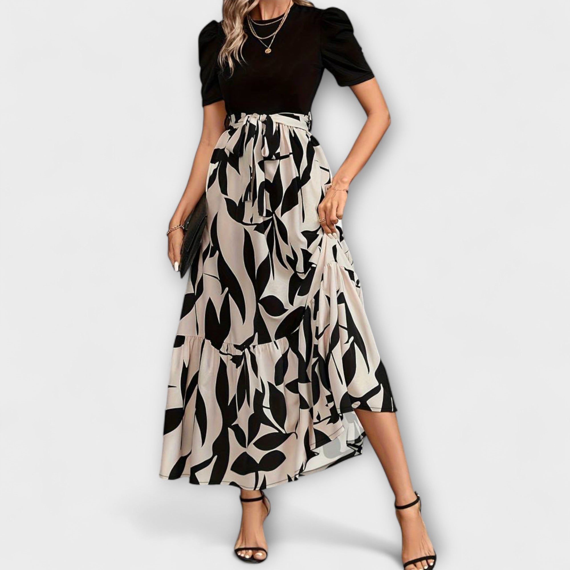 Luna - Summer Dress with Floral Pattern and Round Neckline