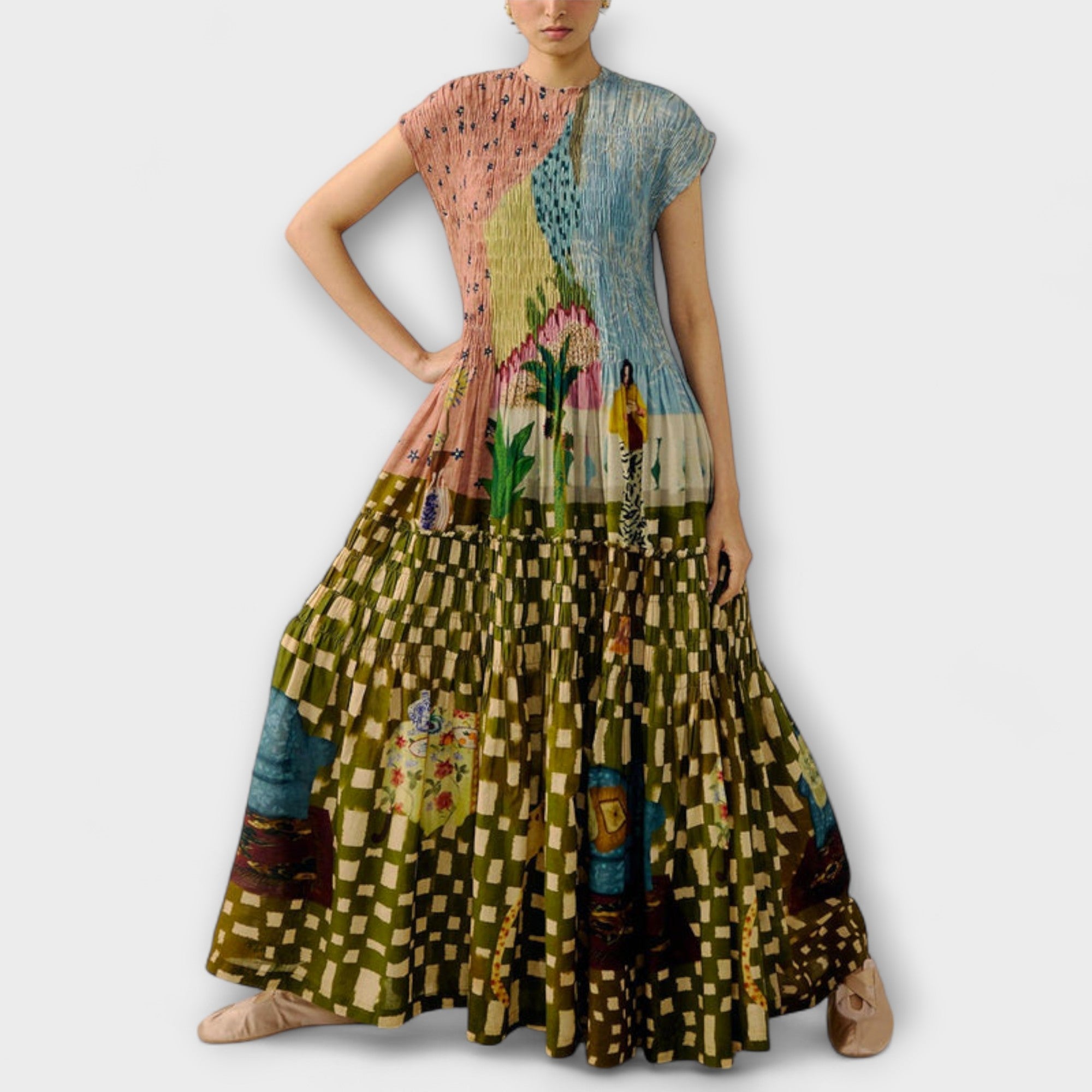 Amara - Folding Dress with Animal Print