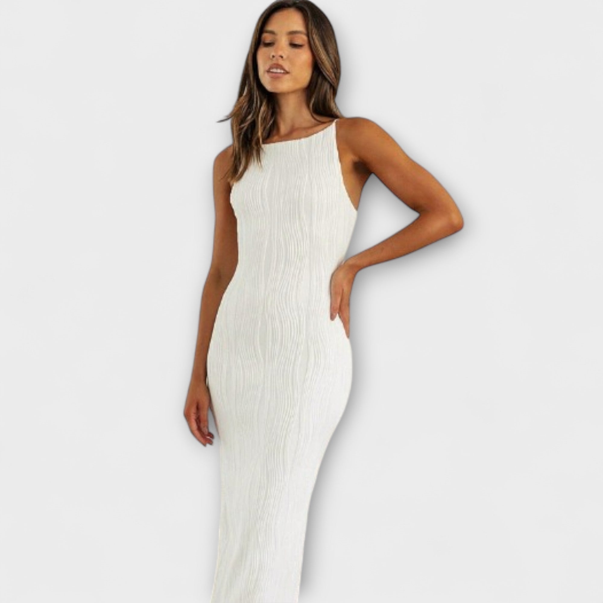 Chic sleeveless, gathered maxi dress